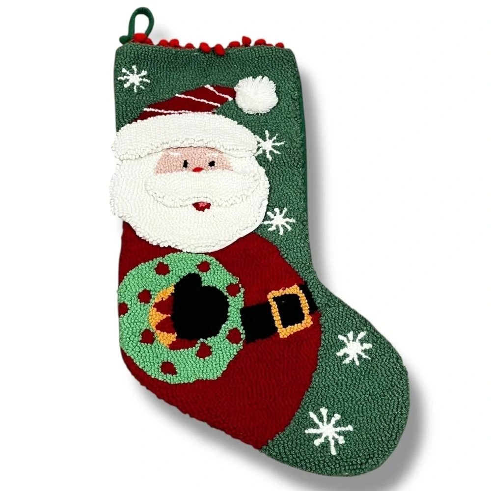 Looped Yarn Christmas Stocking Santa with Wreath 3D